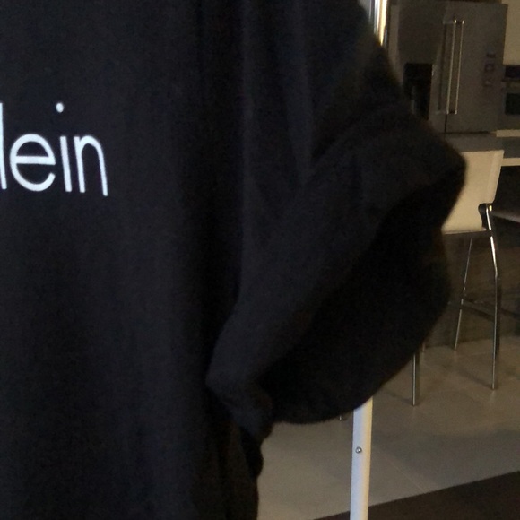 Calvin Klein black t-shirt - Picture 3 of 4